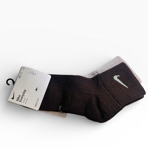 2-Pack Nike Everyday Cushioned Wool Socks - Size L (Men 8-12 / Women 10-13)